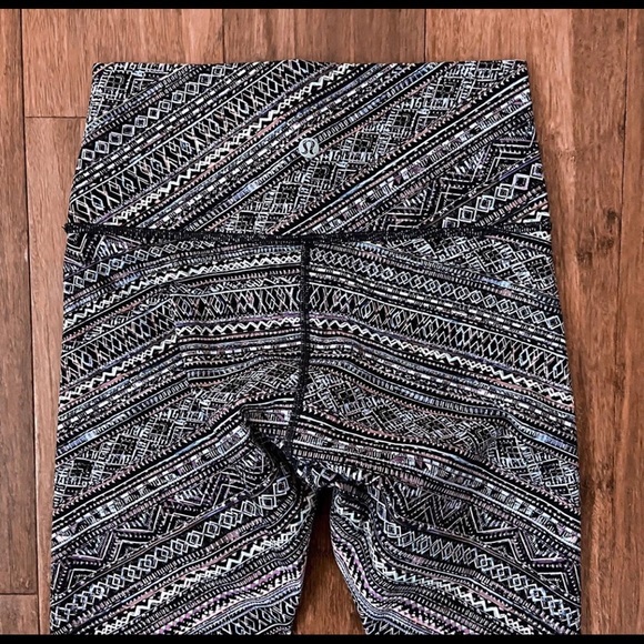 Lululemon Align Leggings - Picture 4 of 5